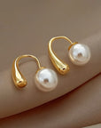 Minimalist Arc Pearl earrings