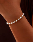 Elegant Pearl and Gold Bracelet