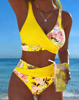 Bikini with contrasting floral pattern and split