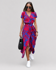 Audrey - Elegant Dress with V-Neck and Shaping Design