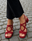 Square-Toed Sandals with Round Cut