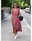 Audrey - Elegant Dress with V-Neck and Shaping Design