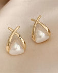 Everyday Pearl Class Earrings