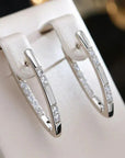 Sophisticated earrings with zirconia stones