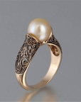 Timeless Vintage Pearl Gold Ring