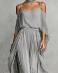 Isabela | Flowing gray set with spaghetti strap top and light pants