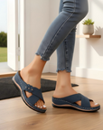 Comfora™ | Light and stable wedge sandals for all-day comfort