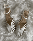 Sandals with strap and round toe