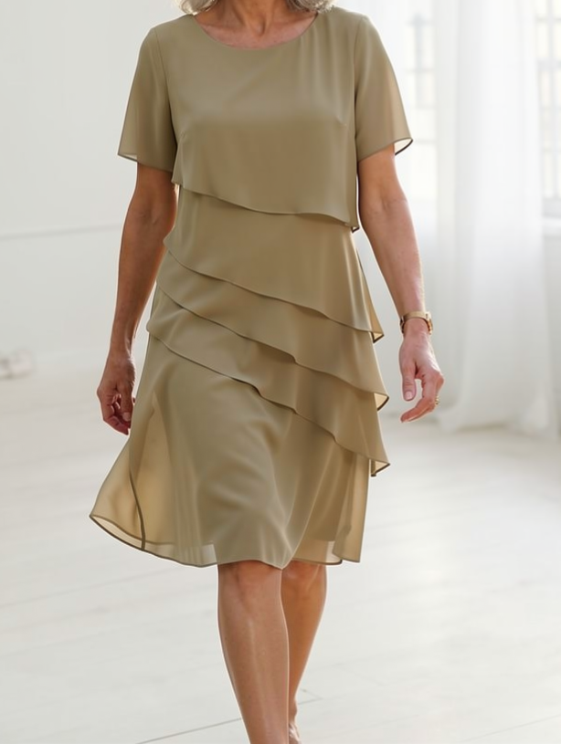 Juliette | Elegant, flowy dress with ruffles