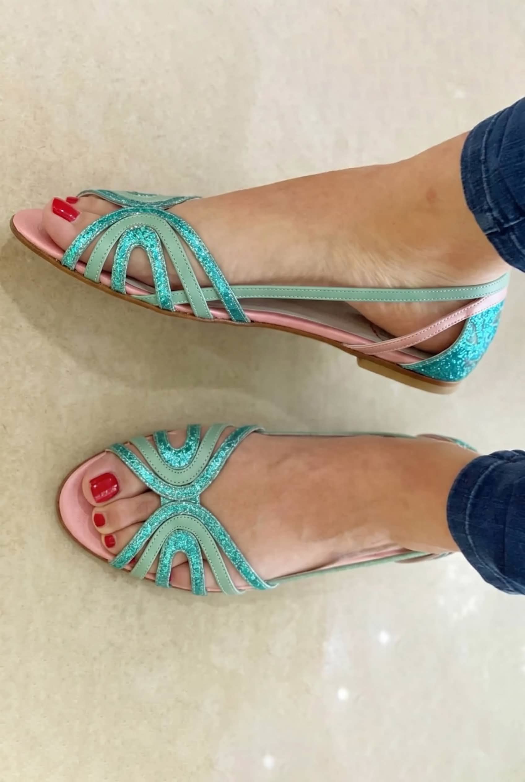 Open-toe sandals with metallic shine