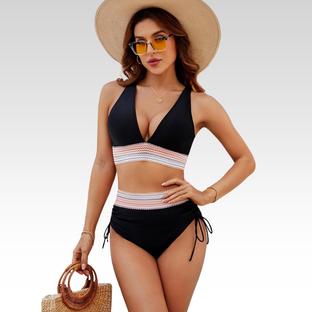 Élora – Sculpting in Elegant Bikini