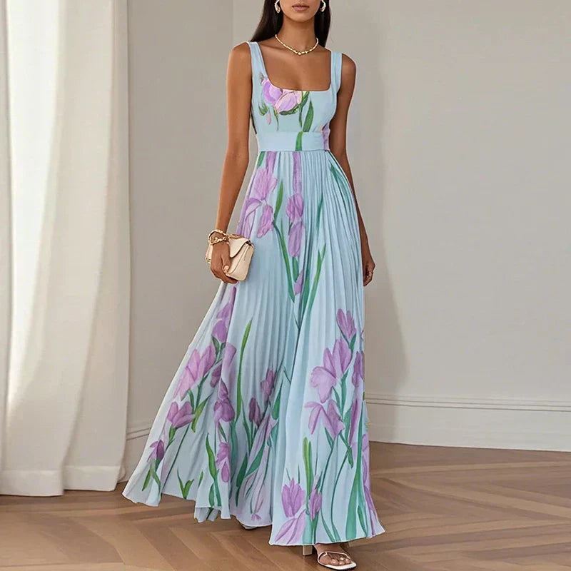 LYRA | Elegant Maxi Dress with Flattering Pleated Silhouette