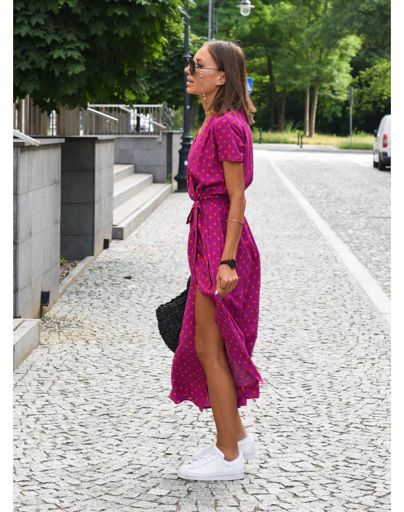 Audrey - Elegant Dress with V-Neck and Shaping Design