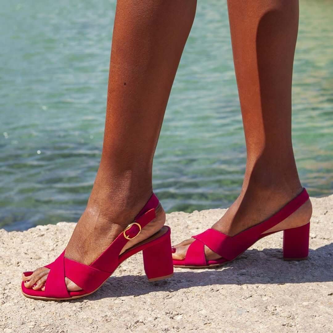 Block heel sandals with crossed strap