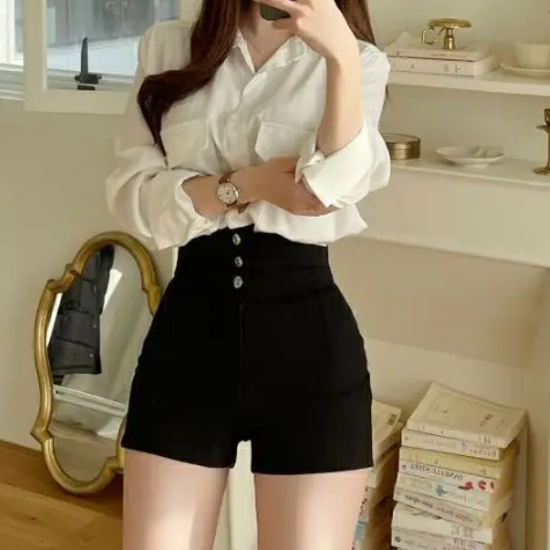 Ilse - Elegant High Waist Shorts