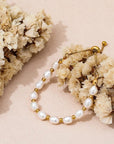 Elegant Pearl and Gold Bracelet