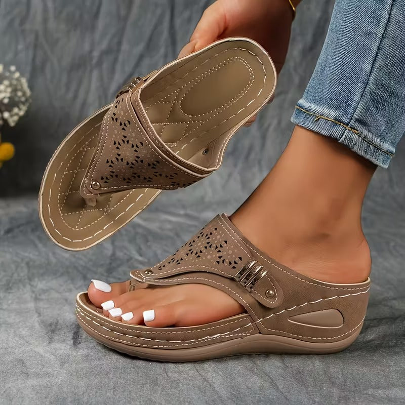 Andrea | Comfortable and supportive wedge sandals