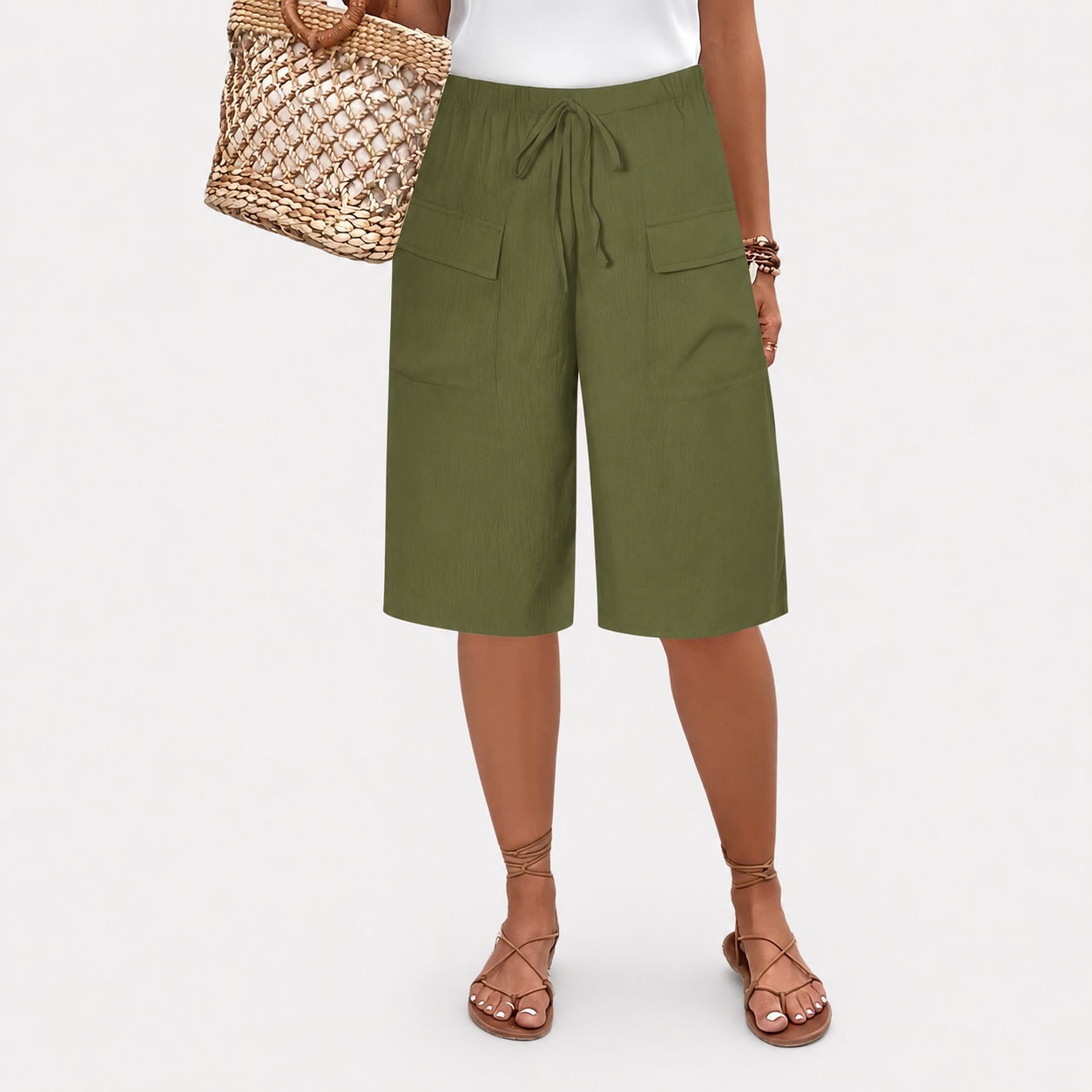 Marieke - Linen Bermuda Shorts with Bow Closure