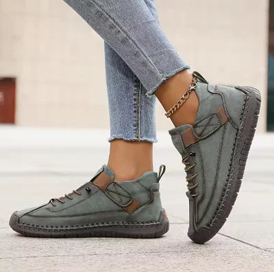 Gisela - Comfortable orthopedic shoes with leather effect