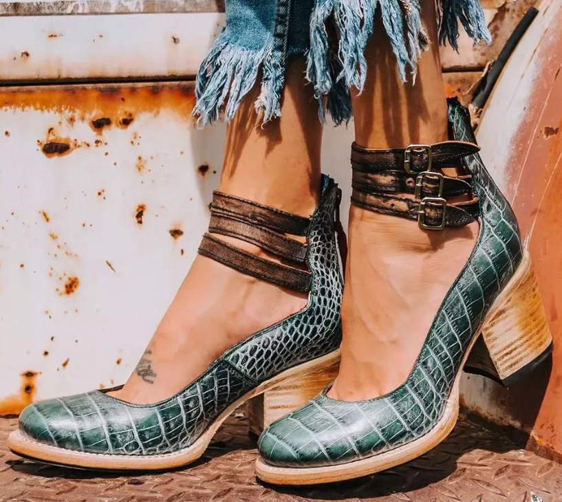 Clara | Classic Vintage Heels