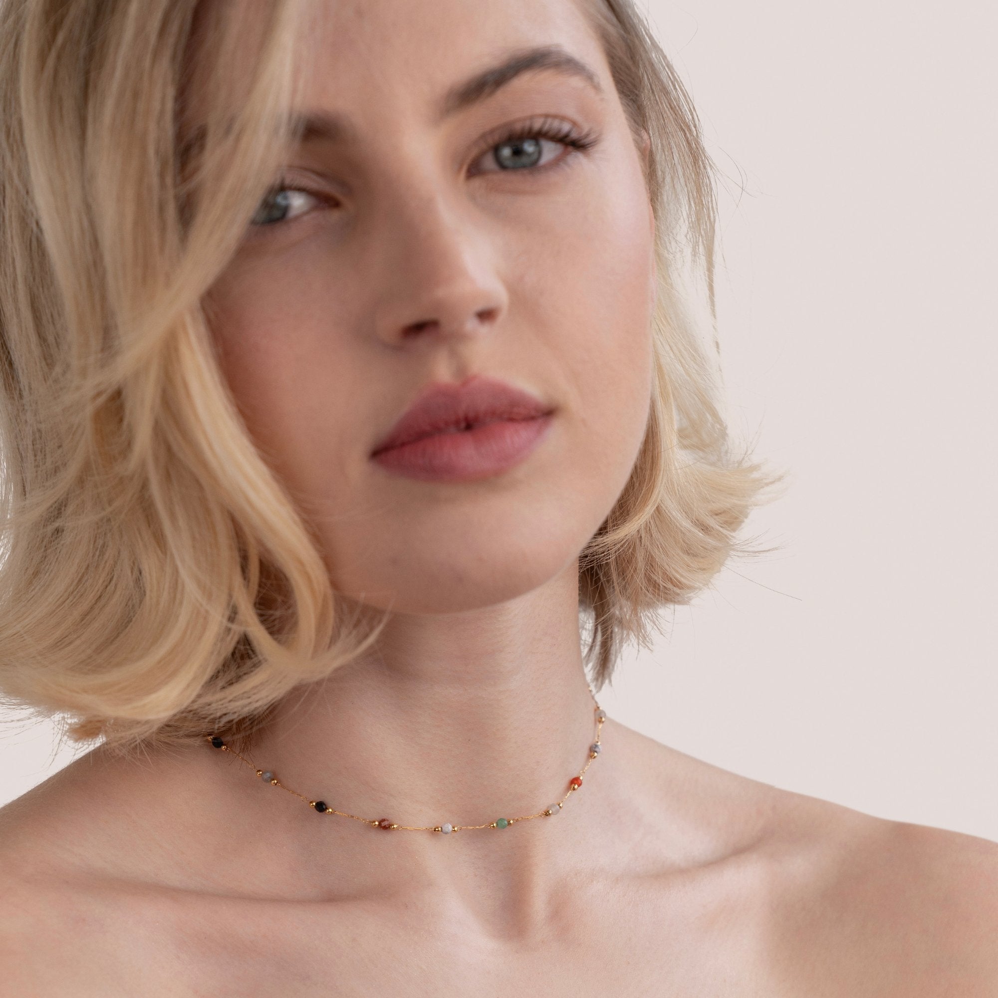Minimalistic Pendant with Stone